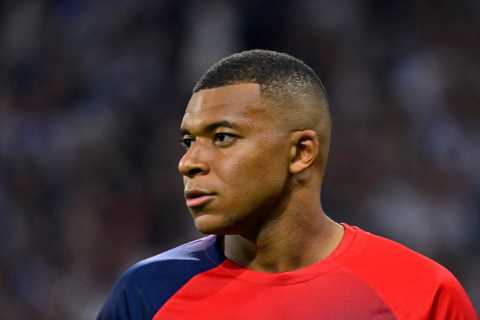 Kylian Mbappe ‘tempted by shock transfer to Premier League club as he aims to force PSG exit in..