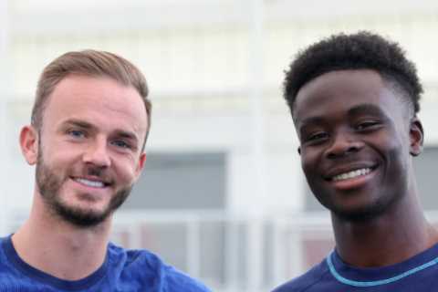 Arsenal Star Bukayo Saka Wins England Award for Second Year Running and Fans Love Who Had to..