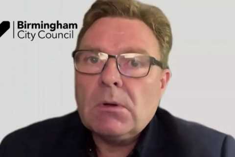 Labour Boss of Bankrupt Birmingham City Council Celebrating His Birthday in New York