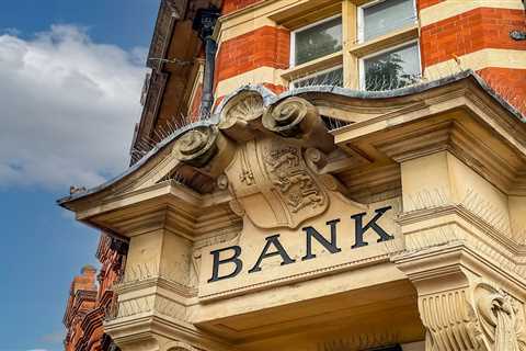 Major bank to close more branches as they disappear from the high street