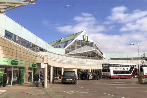 Fashion Retailer Monsoon Abruptly Closes Store in Edinburgh's Gyle Centre