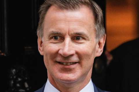 Jeremy Hunt considers cutting benefits to fund tax cuts ahead of next election