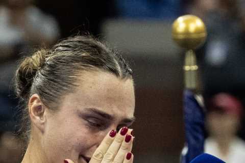 Defeated US Open Finalist Aryna Sabalenka Fights Back Tears as She Fires Her Team in Post-Match..
