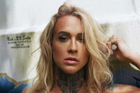 Meet the ‘world’s sexiest bare knuckle boxer’ who poses topless and was once left unrecognisable..