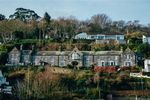 £640K Seaside Flat in Looe, Cornwall Available for Just £1 to Ensure Affordable Housing
