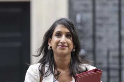 New Energy Secretary Promises UK Families Won't Face Higher Bills for Green Targets