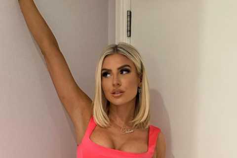 Chloe Burrows Shows off Stylish New Look