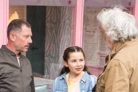 Three Shocking Coronation Street Theories: Death Twist, Major Exit, and Devastation for Dee-Dee..