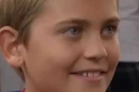 Antiques Roadshow's 'youngest ever' guest shocked by value of £1.60 painting