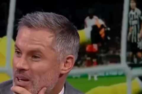 Arsenal fans 'burst into uncontrollable laughter' as Jamie Carragher reveals awkward reason club..