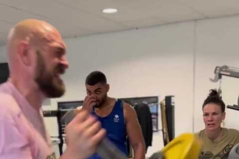 Tyson Fury's Coach Puts Gypsy King Through Gruelling Punch Workout Ahead of Francis Ngannou Bout