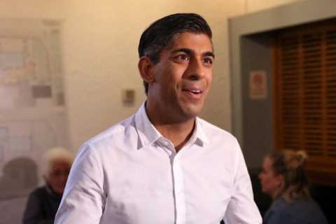 Scrapping Manchester leg of HS2 could free up funds to fix pot holes, says Rishi Sunak