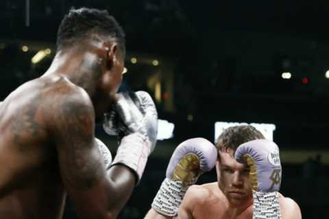 Canelo Alvarez Dominates Jermell Charlo in Super Middleweight Showdown