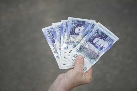 Millions of workers set to receive £1,000 wage increase next year, announces Chancellor Jeremy Hunt