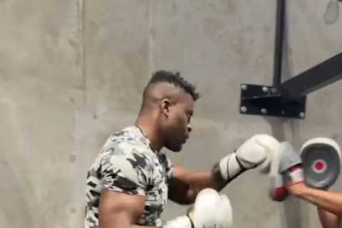 Boxing Fans Slam Francis Ngannou's Slow Pad Work Ahead of Tyson Fury Fight