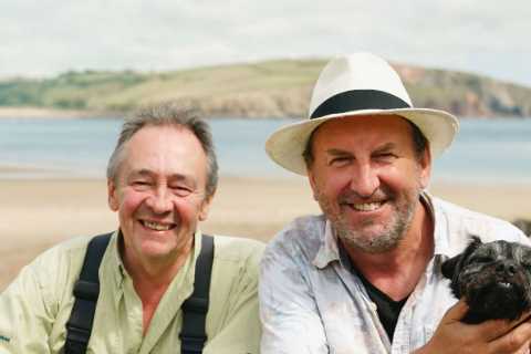 BBC viewers left disappointed as Lee Mack's veganism 'ruins' wildlife show