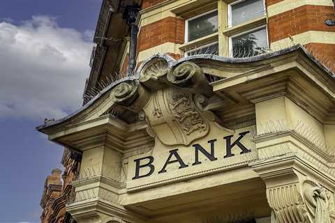 Major UK Bank to Close 18 Branches This Month