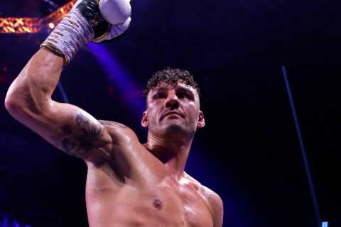 Leigh Wood Scores Stunning Seventh Round KO to Defeat Josh Warrington
