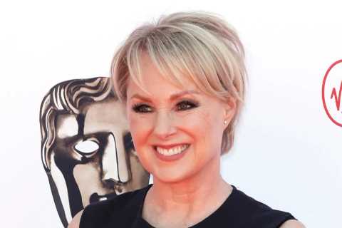 Coronation Street Star Sally Dynevor Becomes VIP Tour Guide on Iconic Soap's Set
