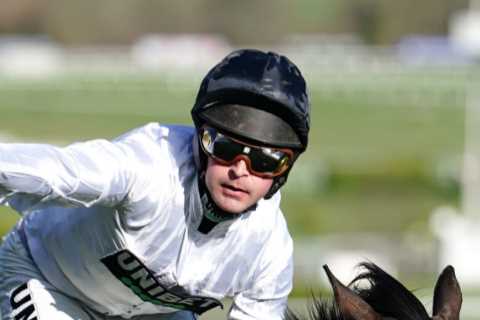 Nicky Henderson Reveals Plans for Stable Stars