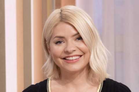 Holly Willoughby reportedly felt forced to leave This Morning and is in a bad way, a friend has..