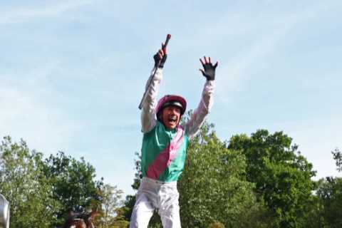 Frankie Dettori Retirement Rumors Swatted Away - Jockey to Continue Racing for Another Year