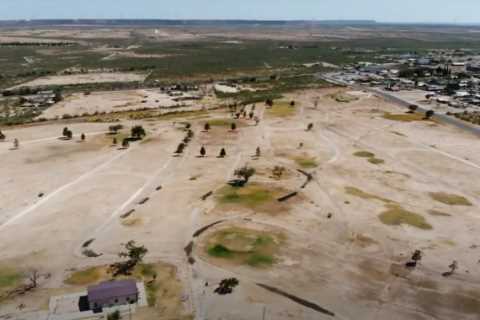 Abandoned Desert Golf Course in Texas Still Open for Business, But at Your Own Risk