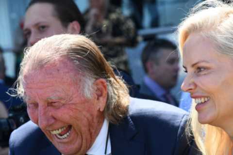 Owner Promises to Buy 40,000 Beers if Horse Wins Race