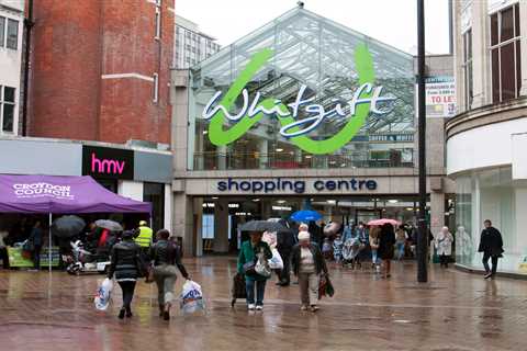 Last day of trading for Sainsbury's flagship supermarket in Croydon