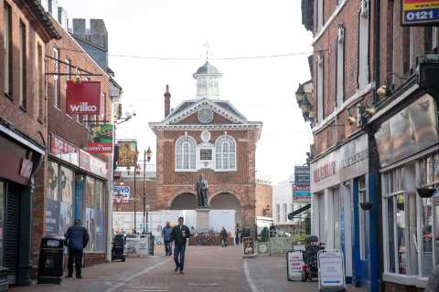 Inside battle for Tamworth, where voters predicted New Labour, David Cameron and Brexit – but will..