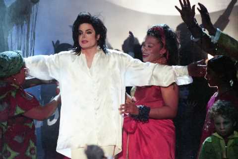 Shocking Moment Celebrity Arrested for Wafting Fart at Michael Jackson at Brit Awards