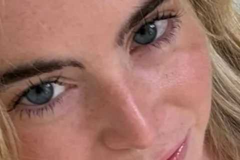 Golf Influencer Grace Charis Suffers Wardrobe Malfunction in Revealing Halloween Costume