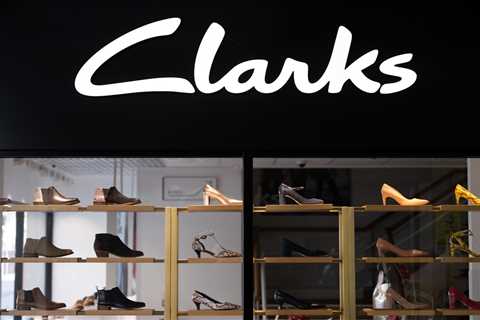 'Unbelievable' cry shoppers as iconic shoe shop to abruptly shut store amid wave of closures