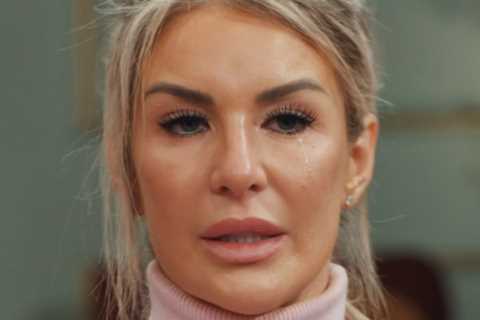 Married At First Sight star rushed to hospital after extreme allergic reaction to show's apartment..