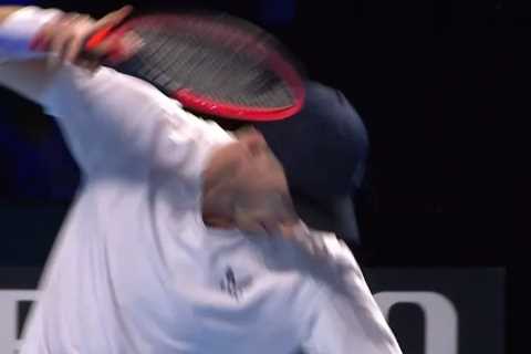 Andy Murray Smashes Racket in Frustration After Tough Loss