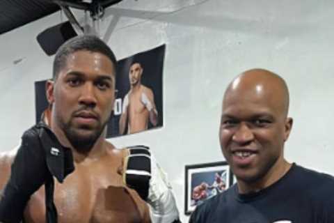 Anthony Joshua's Incredible Physique Revealed After 'Darkness Retreat'