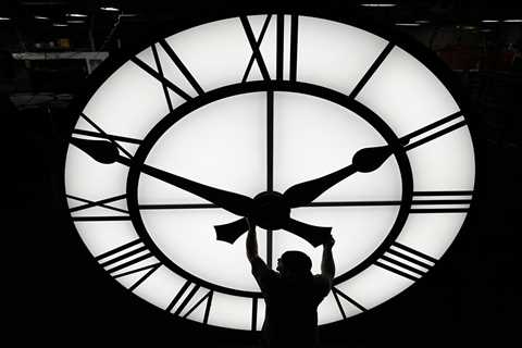 How Turning Back the Clocks Adds £400 to Your Energy Bills - and How to Save