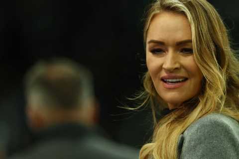 Laura Woods Sends Cheeky Message to Tyson Fury as He Watches TNT Sports Coverage of Ngannou Fight