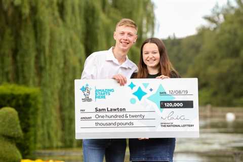 Man Wins £120k Lottery Jackpot While Playing in the Bath