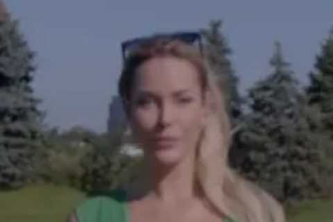 Paige Spiranac Shows Fans How to Go Viral in Hilarious Instagram Video