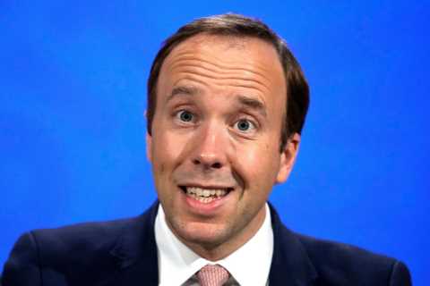 Matt Hancock 'wanted to choose who should live or die' during Covid, NHS chief claims at inquiry