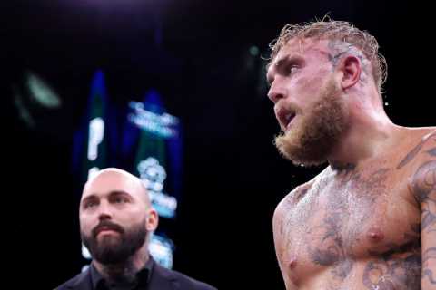 Netflix Reportedly Considering Entering the Boxing Streaming Service Market