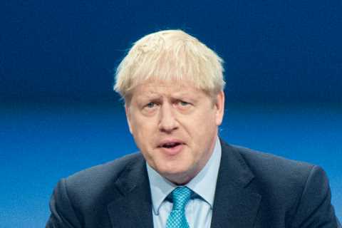 Boris Johnson wanted to scrap lockdowns and was criticized for his handling of the pandemic, Covid..
