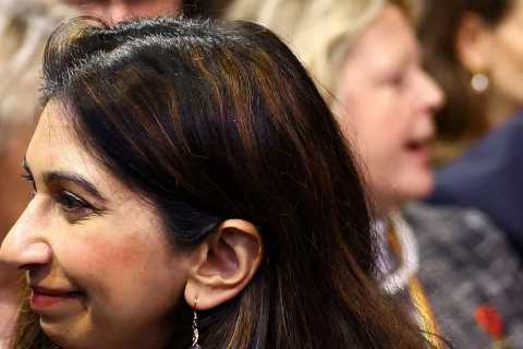 Rishi Sunak Stands Firm as Suella Braverman Claims Met 'Playing Favourites' over Pro-Palestine March