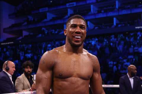 Anthony Joshua Receives Showdown Challenge from Zhilei Zhang in China