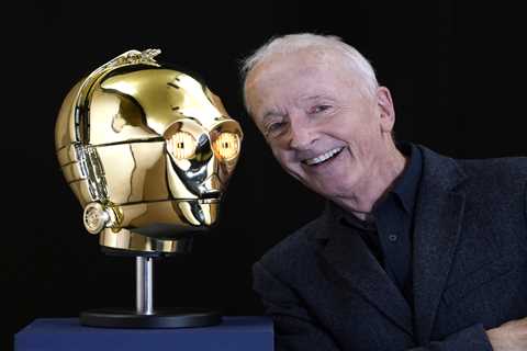 Star Wars C-3PO Actor Auctioning Film Memorabilia Including the Droid’s Gold Helmet for £1 Million