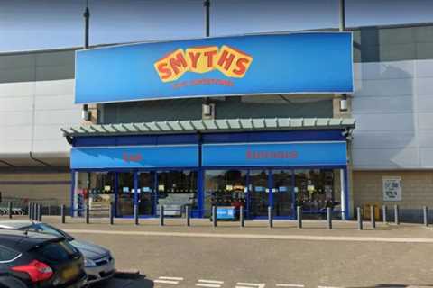 Toy retailer warns parents of mistake that could spoil Christmas surprises