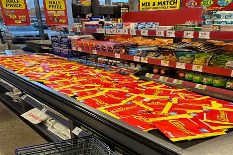 Shoppers Rush to Buy Discontinued Caramac Bars at Iceland for Just £1.25