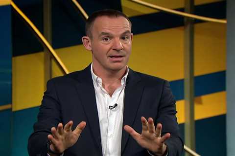 Martin Lewis reveals genius way to save £500 on home insurance