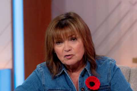 Lorraine Kelly hits back at troll after revealing PTSD diagnosis